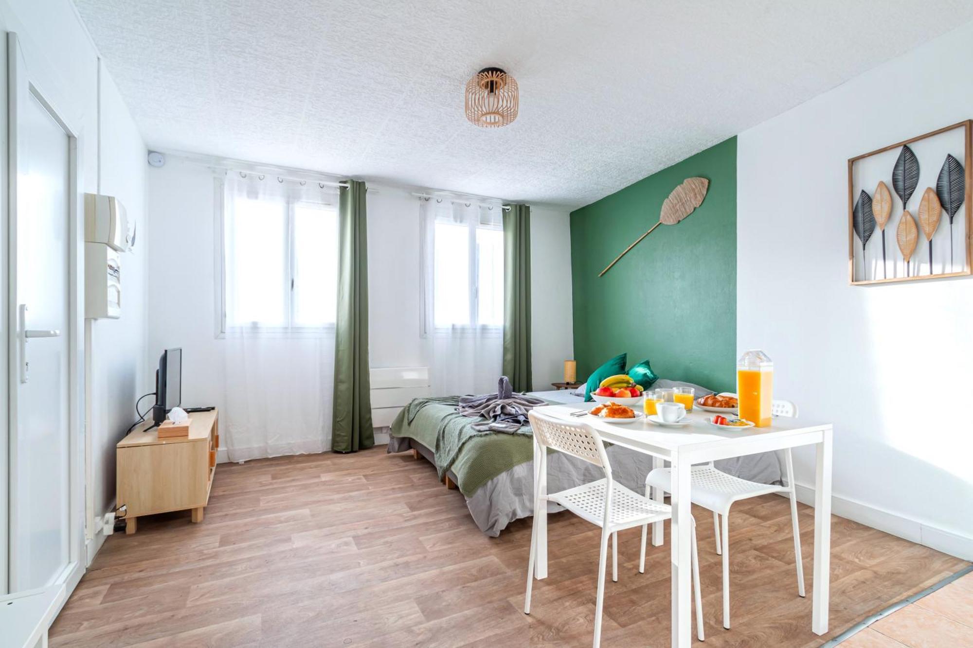 Appart'Hotel Nuiteejour Versailles Saint Cyr L'Ecole Exteriér fotografie