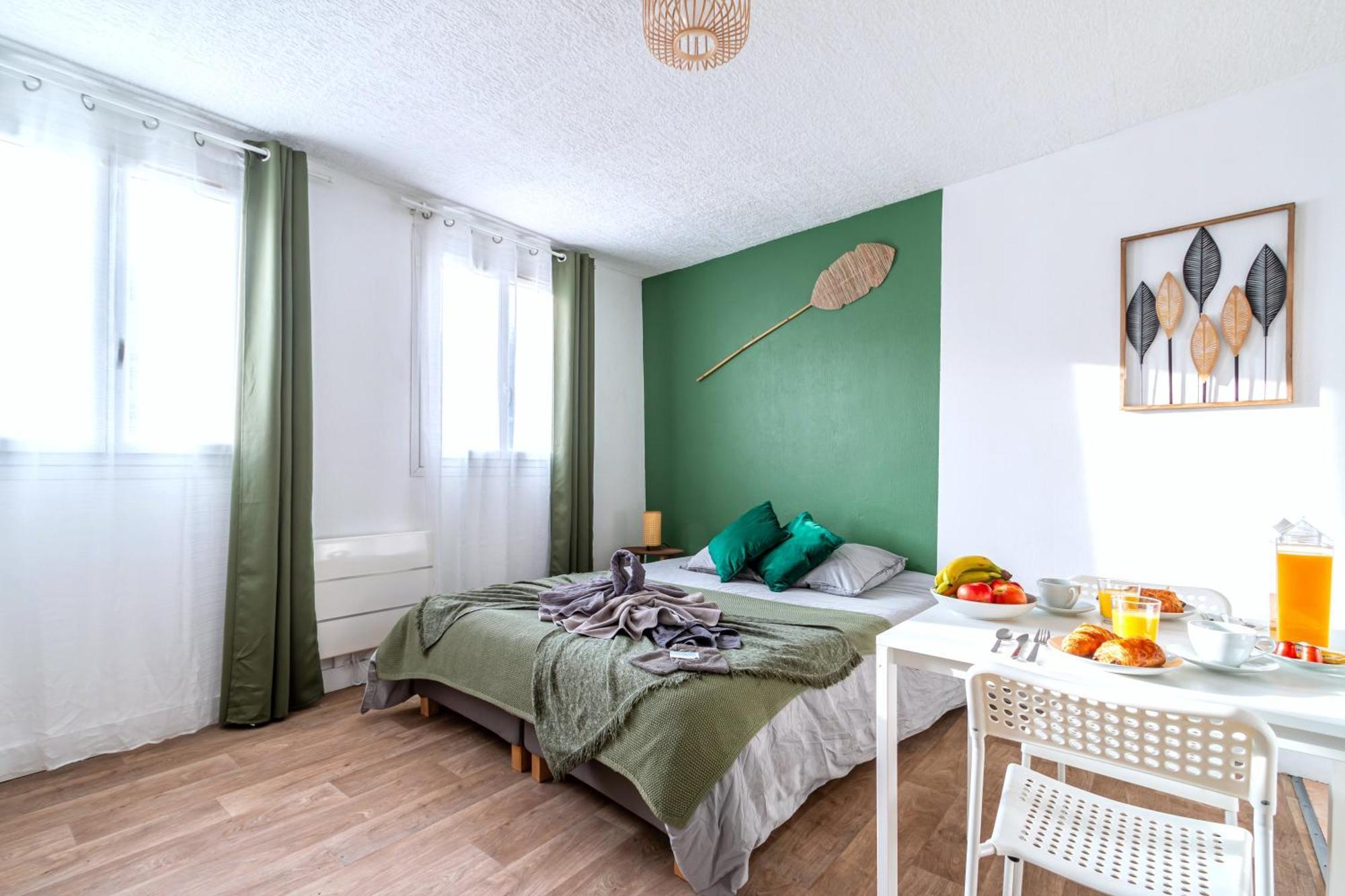 Appart'Hotel Nuiteejour Versailles Saint Cyr L'Ecole Exteriér fotografie
